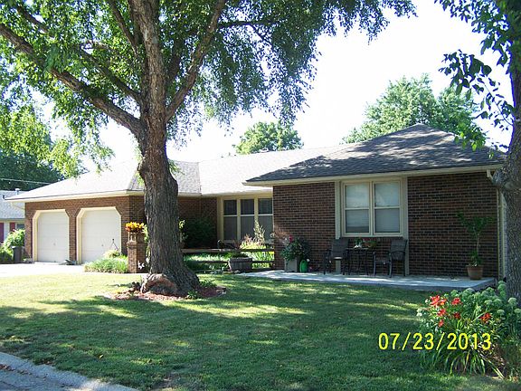 4th image of 541 N Lake Dr