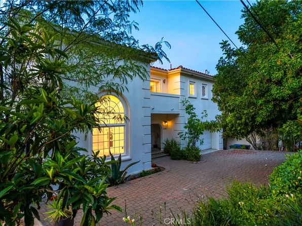 23665 Summit Dr, Calabasas, CA 91302