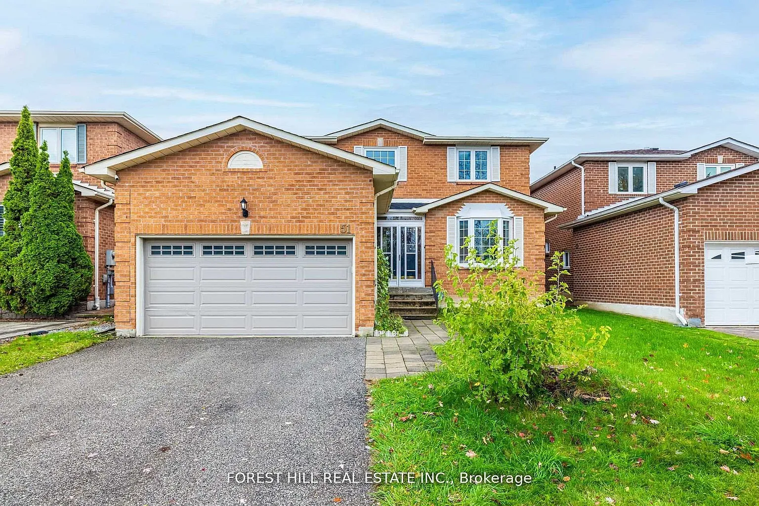 51 Briggs Ave photo 1