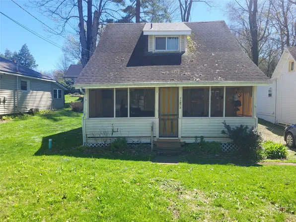 11873 Shady Ave, Conneaut Lake, PA 16316