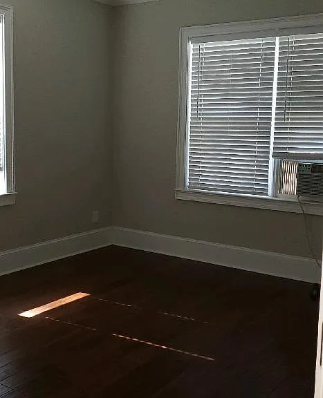 1197 N Virginia Ave NE — Photo 5