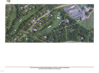 100 Wolf Hollow Rd, Lake Harmony, PA 18624