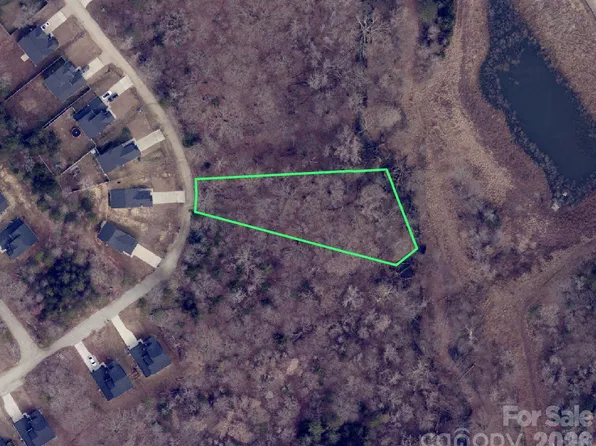 13407 Circle Dr, Charlotte, NC 28262