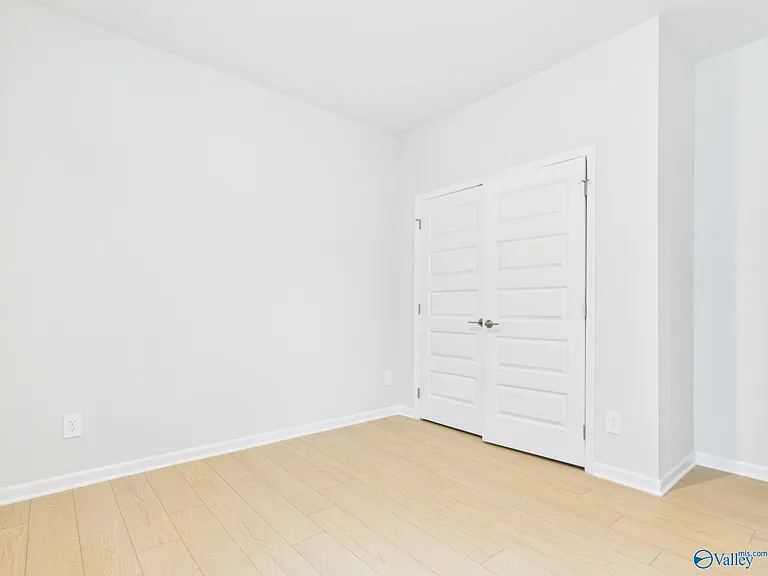 18072 Longleaf Dr — Photo 27