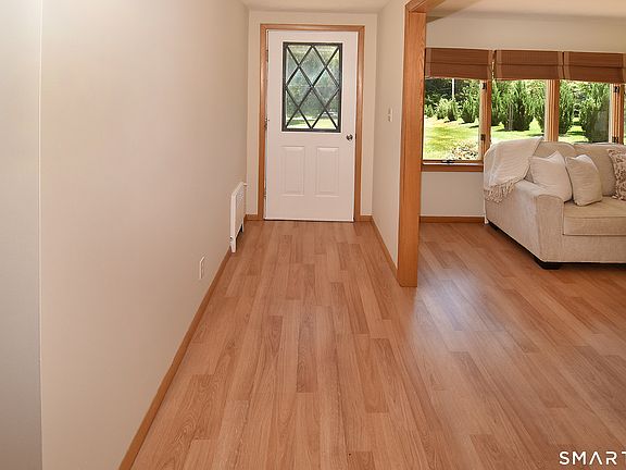 3rd image of 2534 Ellington Road