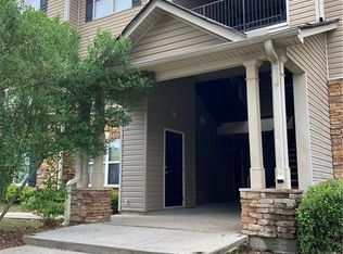 8202 Fairington Ridge Cir, Lithonia, GA 30038