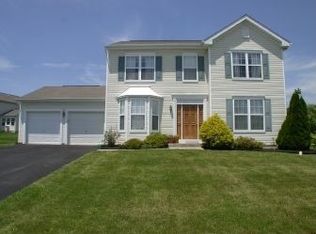 305 Waterview Dr, New Castle, DE 19720