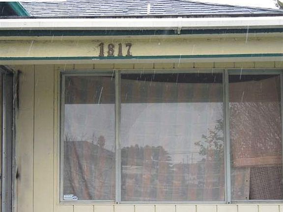 2nd image of 1817 Pine Ave