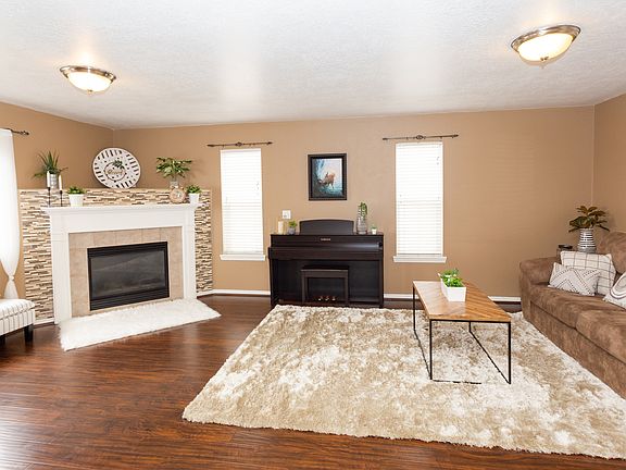 3rd image of 10551 N Sugarloaf Dr