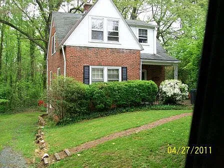 1314 Oxford Pl photo 1