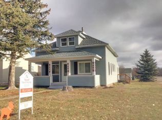 204 Score St, Ray, ND 58849