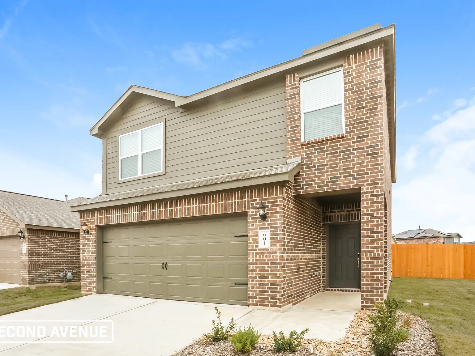 3 bed, 2.5 bath, 1707 sqft, $1,895 — Photo 2