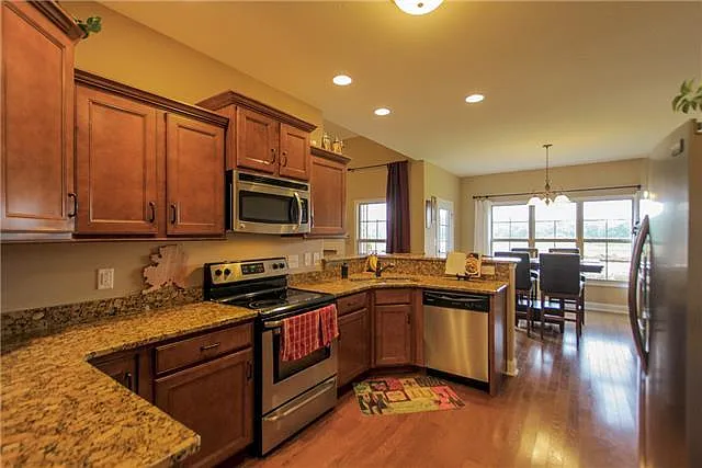 141 Summer Terrace Ln — Photo 7