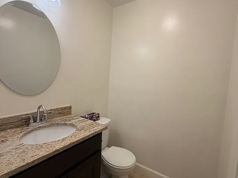 10404 Parthenon Ct — Photo 11