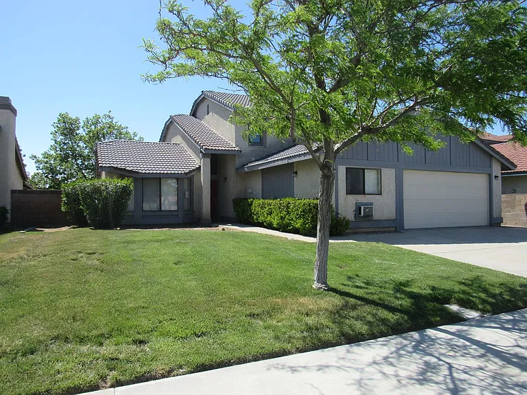 43909 Kennsington Pl — Photo 2