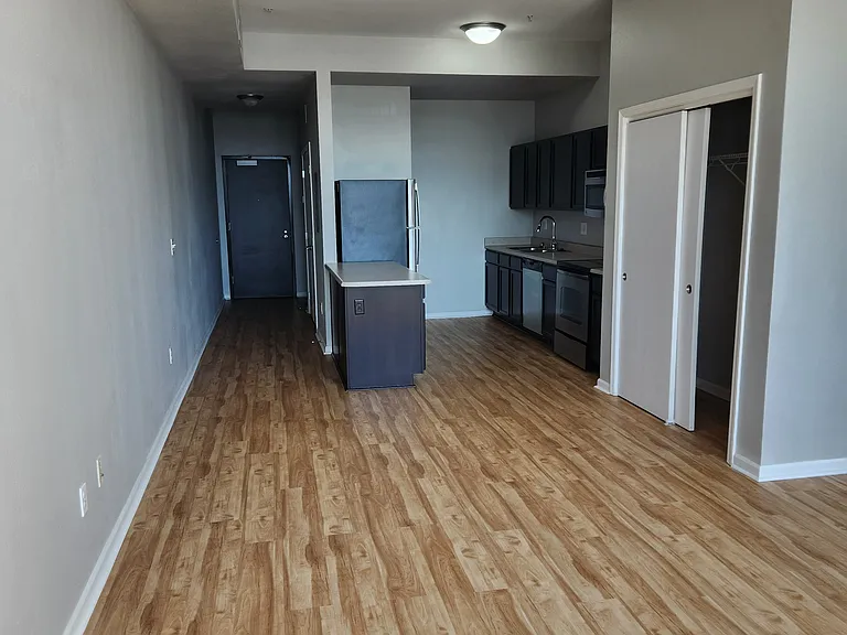 640 S 50th St #1230 — Photo 5