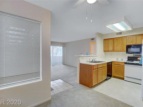 4th image of 3168 Tarpon Dr Unit 102