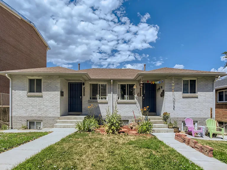 3171 S Lincoln St — Photo 2