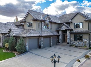 4810 Donsdale Dr NW, Edmonton, AB T6M2N2