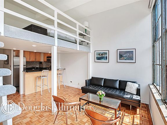 2nd image of 111 4th Ave APT 4H