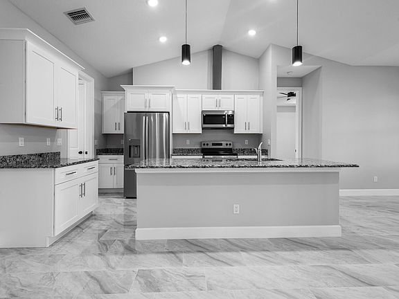 5th image of 1502 Pine Hollow Drive