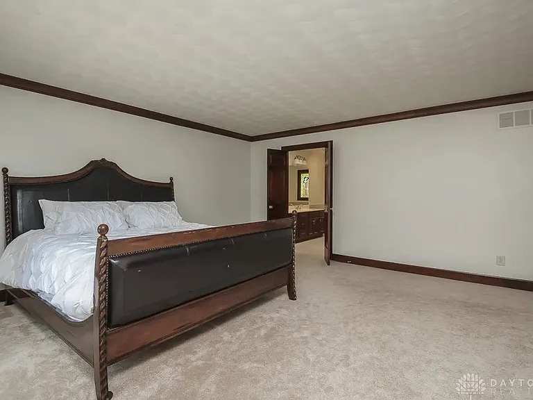 9548 Meadow Woods Ln — Photo 20