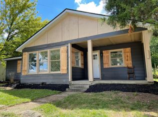 16 Fairview Ave, London, OH 43140