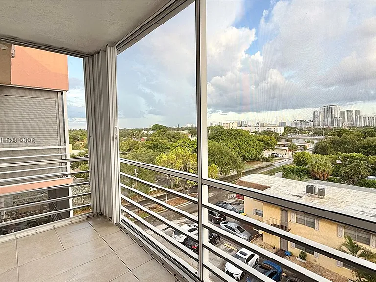 1830 Dixianna St #603 — Photo 14