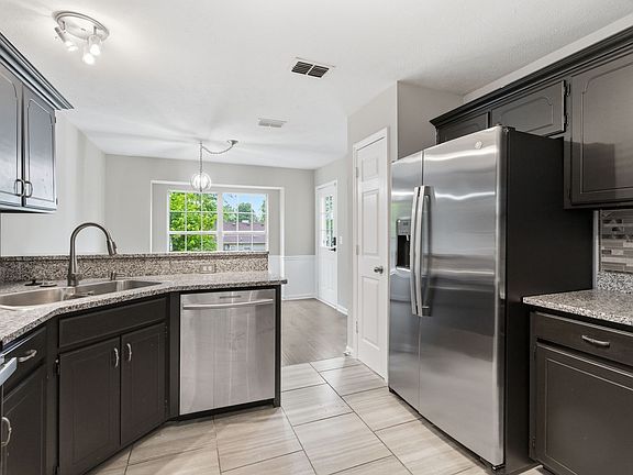 5th image of 108 Pioneer Ln