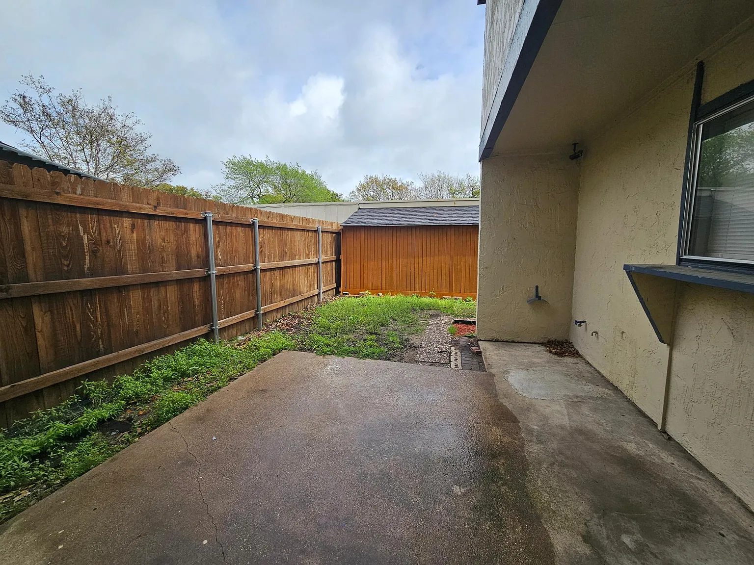 4 bed, 1700 sqft, $2,075 — Photo 4