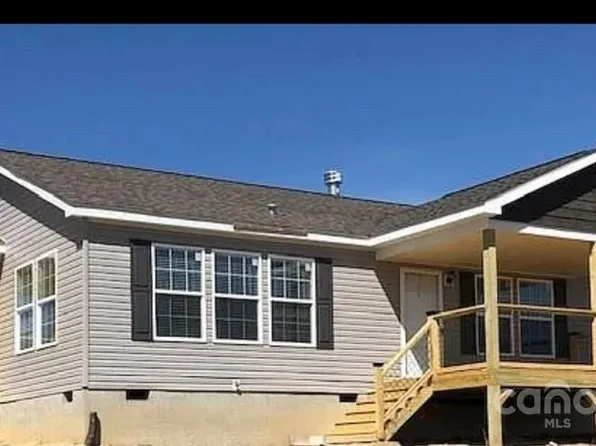 1871 Old Clear Creek Rd, Hendersonville, NC 28792