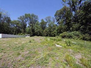 27 L Brooklake Rd, Florham Park, NJ 07932
