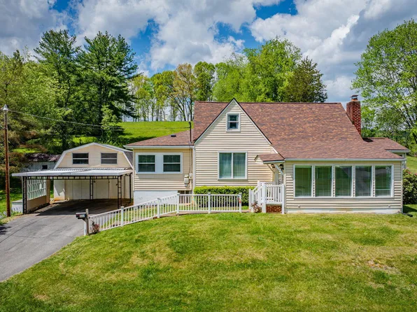 322 Valley Dr, Blountville, TN 37617