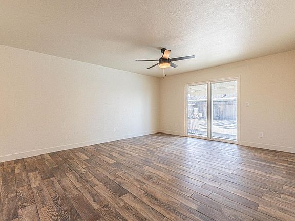 2nd image of 300 Walnut St
