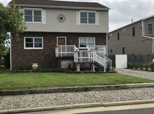 95 Ward Ave, Rumson, NJ 07760