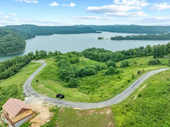68 Bald Eagle Rd #B, Hilham, TN 38568
