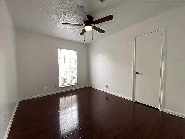 10682 Hazelhurst Dr #14 — Photo 17