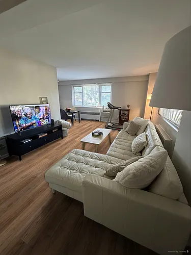 11819 Edgewater Dr #219 Photo 1