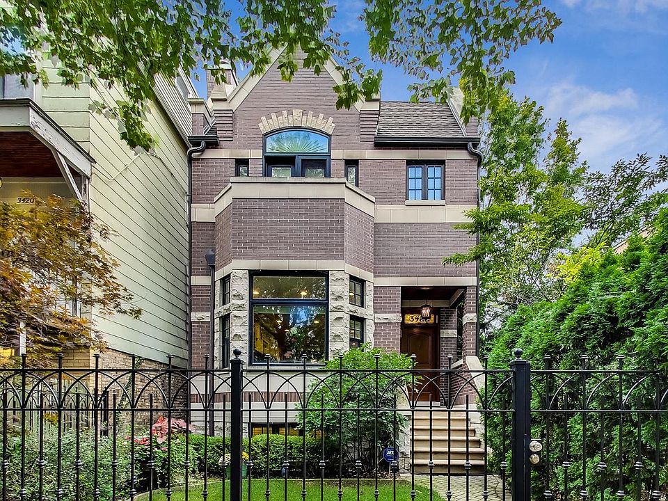 1st image of 3422 N Hoyne Ave