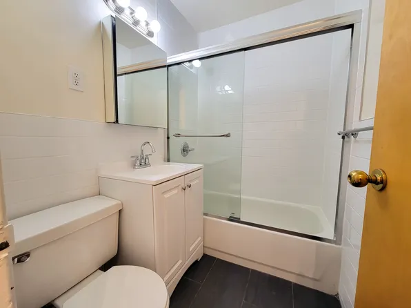 129 West 75th Street image 3 of 6