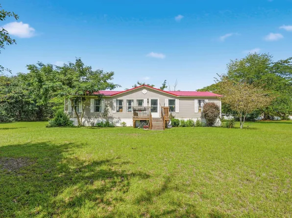1359 Beechnut Dr., Latta, SC 29565