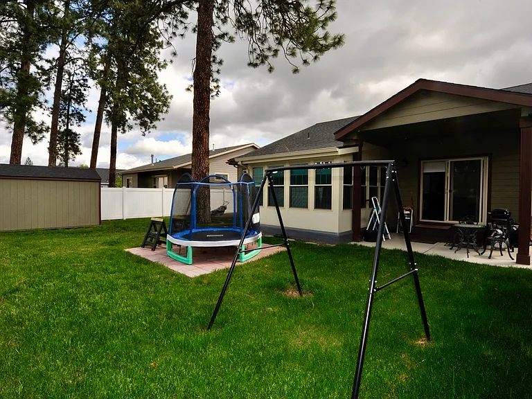 1399 N Brady St — Photo 31