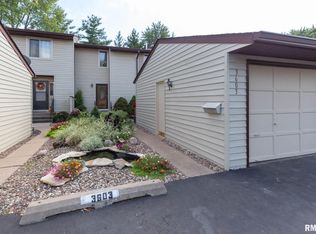 3603 Cedarwood Ct, Bettendorf, IA 52722