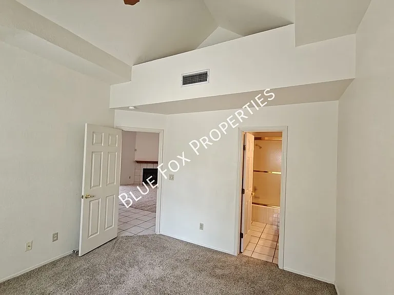 131 E Horizon Cir — Photo 20