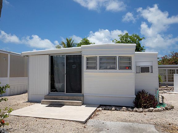 3rd image of 701 Spanish Main Dr #533