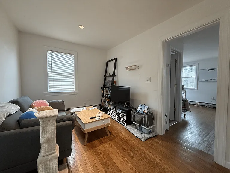 1 Harding St — Photo 6