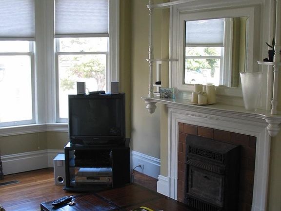 2nd image of 751 Waller St