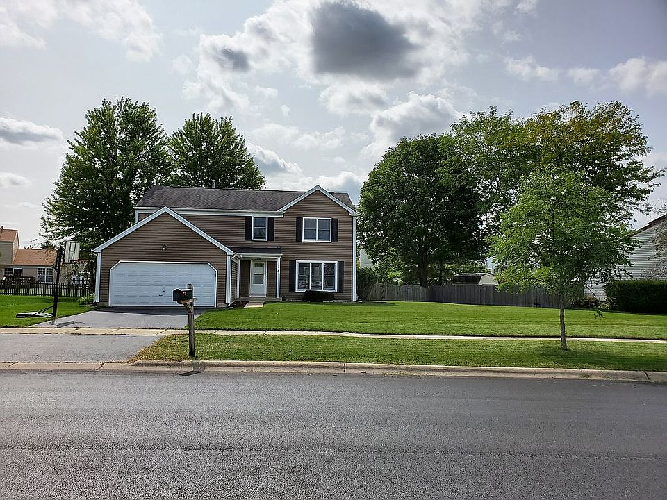 1st image of 1136 Woodlake Dr