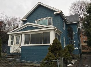 55 Meadow St, Norwalk, CT 06854