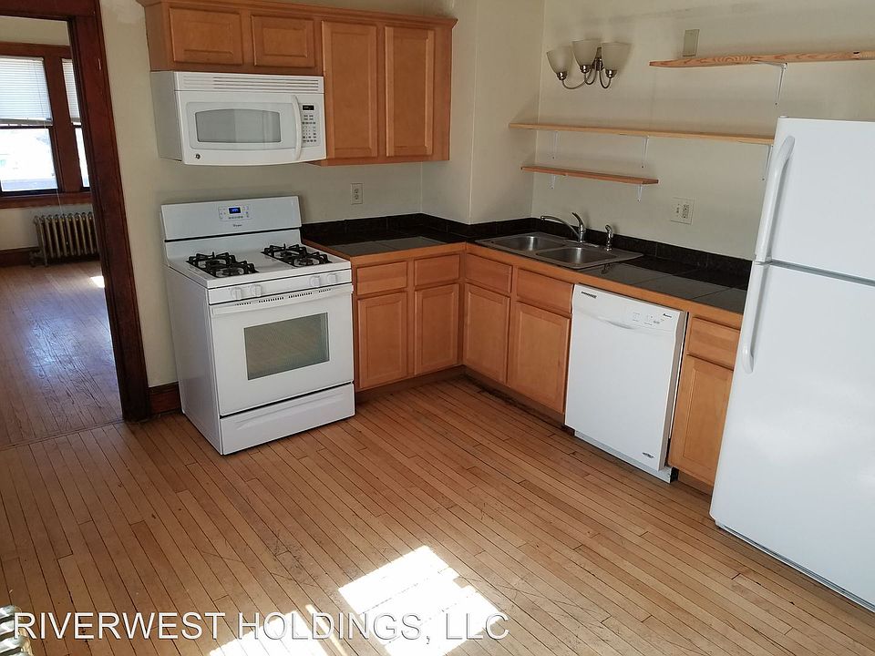 1st image of 2544 N Fratney St #1